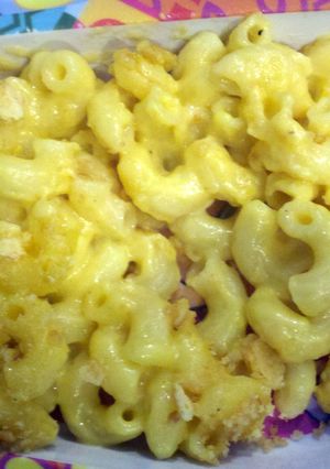 A picture of Mac and Cheese.
