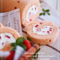 A picture of Strawberry Tiramisu Roll Cake.