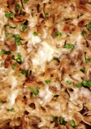A picture of Bratwurst Noodle Casserole.