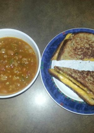 A picture of Chompin' good Chili.