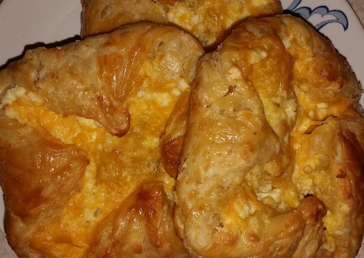 Steps to Prepare Speedy Cheddar Cheese and Feta Puff Pastries