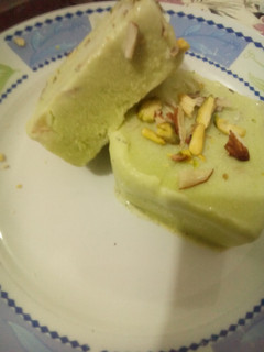 A picture of Pistachio Ice Cream.
