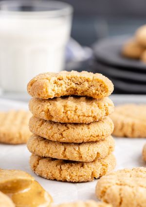 A picture of 4 Ingredient Peanut Butter Cookies.