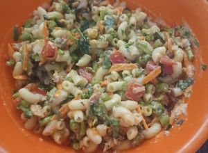 Una foto de Ensalada de berro y sardina