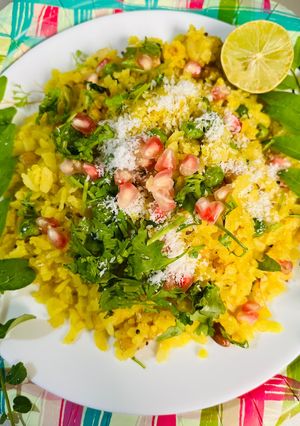 A picture of Potato Peas Onion Poha.