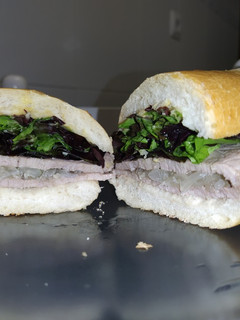 Una foto de Steak Sándwich 🥪