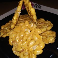 A picture of Peanuts Papdi.