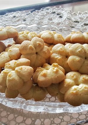 Foto di Margherite all'olio (ricetta per sparabiscotti)