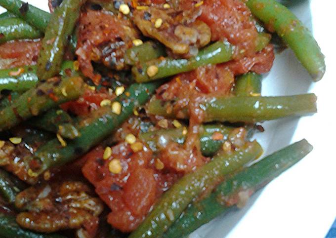 Simple Way to Make Favorite Spicy green beans, tomatoes,  and pecans