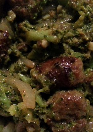 A picture of Sausage and Broccoli Bowl.