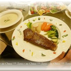 A picture of Christmas Dinner Beef Steak.