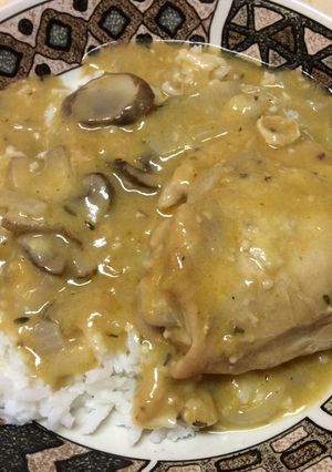 A picture of Chicken In Mushroom Gravy.