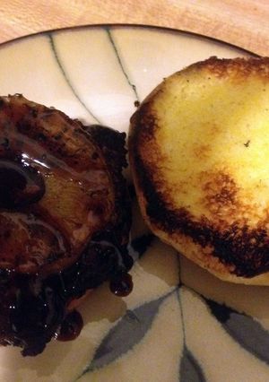 A picture of Pineapple Teriyaki Burger (650 Cal.).