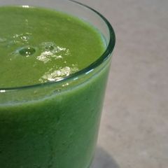 A picture of Green Tropical Smoothie.