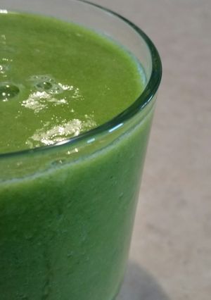 A picture of Green Tropical Smoothie.