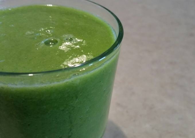 Steps to Prepare Homemade Green Tropical Smoothie