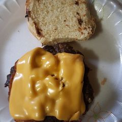 A picture of Onion soup Hamburgers.