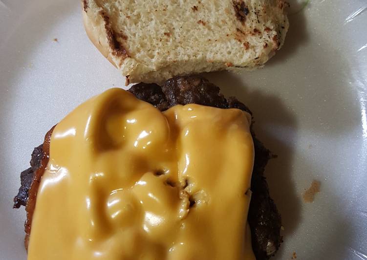 Simple Way to Prepare Any-night-of-the-week Onion soup Hamburgers