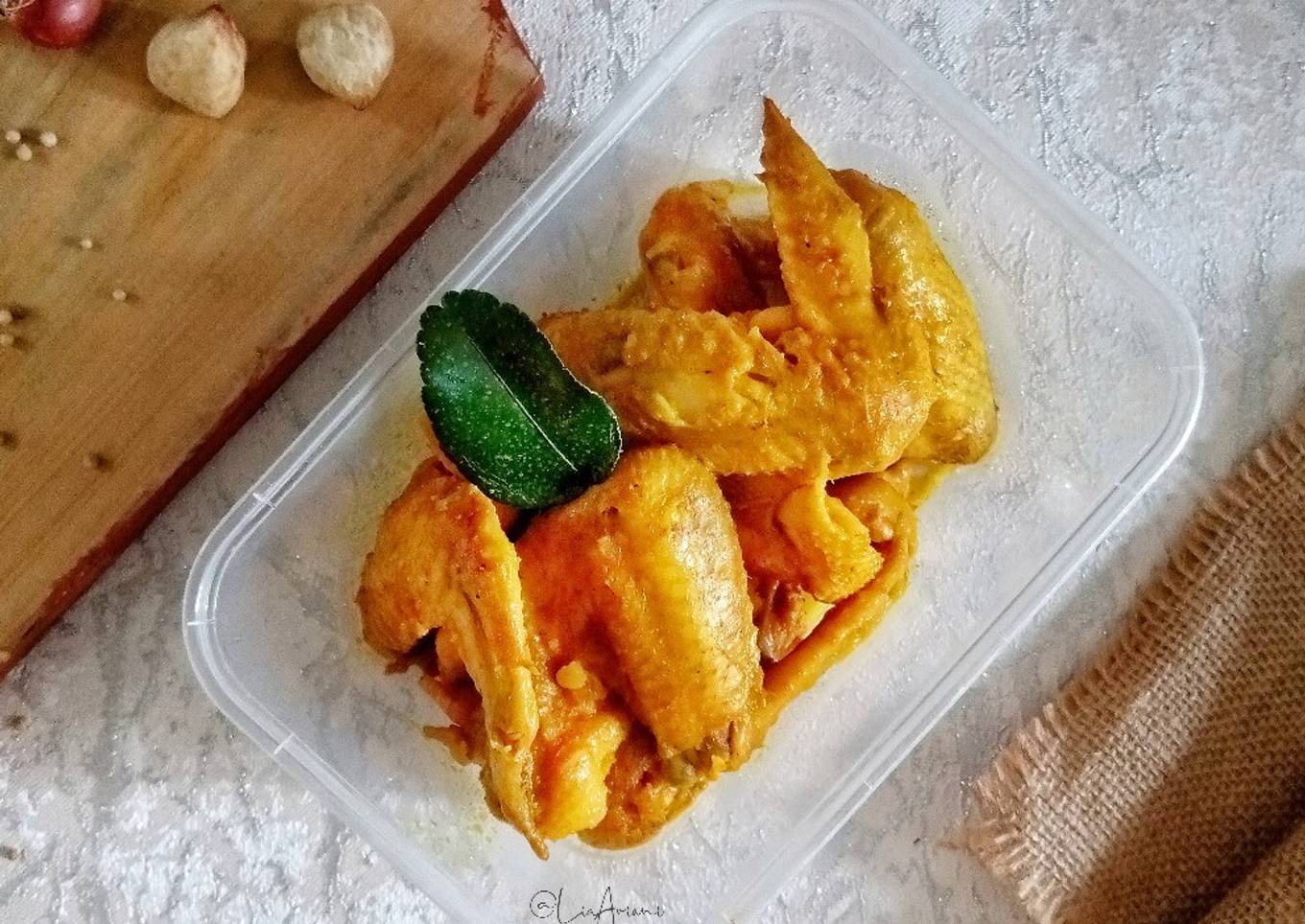 Ayam Ungkep Kuning