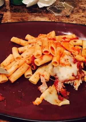 A picture of Chicken Parm.