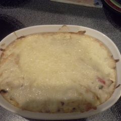 A picture of Alfredo Chicken Cheese Casserole.