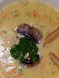 Broccoli and Three cheddar soup