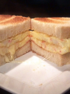 A picture of Jazzy's breakfast omelet sandwich.