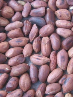 A picture of Roasted groundnuts ' njugu karanga'.