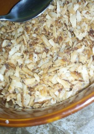 A picture of Coconut flakes.