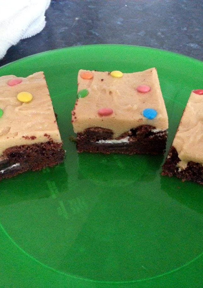 A picture of Oreo Brownies with Cookie Dough Frosting.