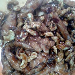 Chicken with hoisin and nuts A picture of Chicken with hoisin and nuts.