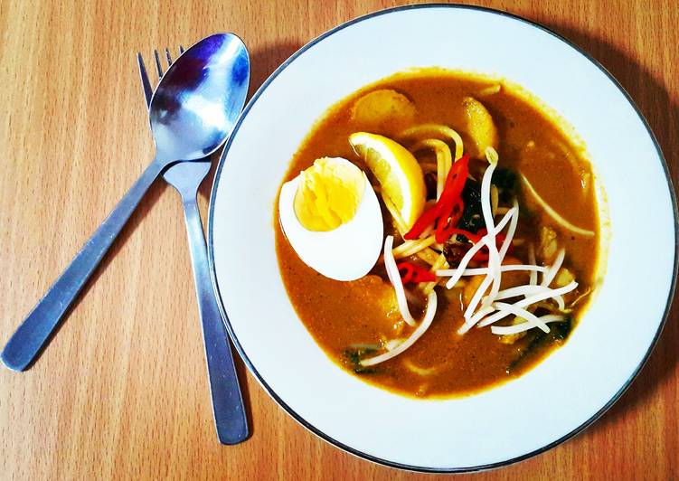 How to Make Super Quick Homemade Curry noodles