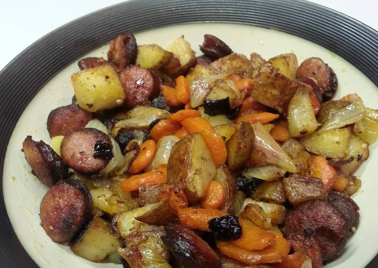 Recipe of Yummy Kalbasa, potatoes, carrots and onions