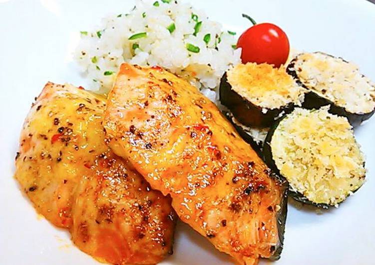 Oven-Baked Salmon with Sweet Chili Mayo Sauce