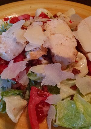 A picture of Chicken, Tortellini Caesar Salad.