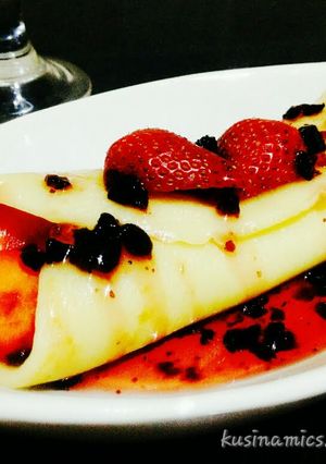 A picture of Strawberry&blueberry Crepe.