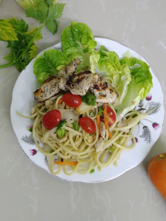 Gambar Mee lidi goreng & Ayam bakar