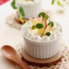 A picture of Crunchy Apple Mousse.