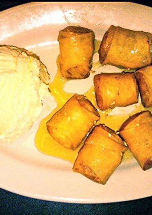 A picture of Easy thai deep fried banana dessert.
