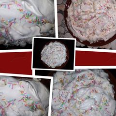 A picture of AMIEs MERINGUE TORTE.
