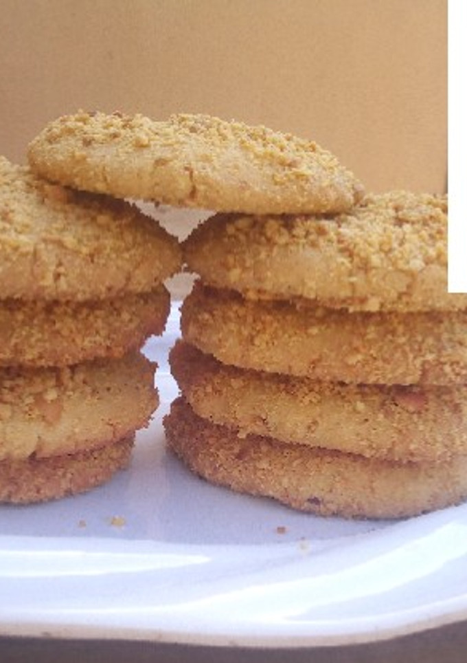 A picture of Groundnut cookies.
