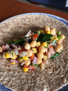 Una foto de Ensalada de garbanzos
