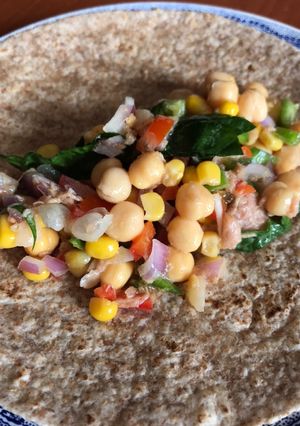 Una foto de Ensalada de garbanzos