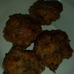 A picture of Sausage egg and bacon cheesy balls.