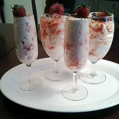 A picture of Strawberry Rhubarb Parfait.