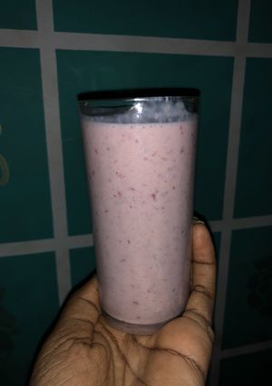 A picture of Strawberry banana smoothie 🍓 🍌.