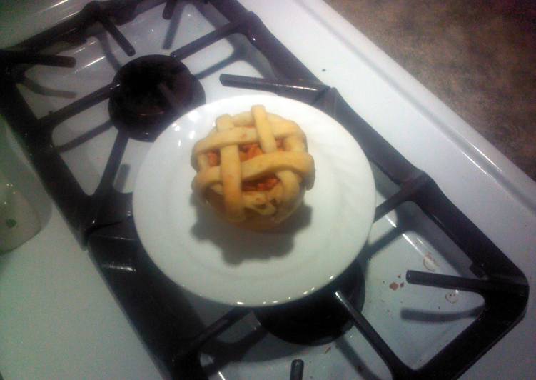 My Daughter love Apple pie baked in apple