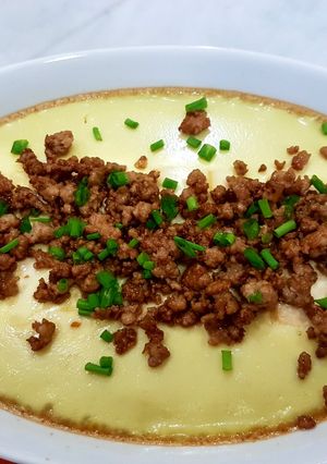Hình của món Trứng hấp tàu hũ non sốt thịt băm.
