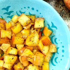 A picture of Easy Cinnamon Apples 🍏🍎.