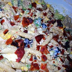A picture of Bacon Veggie Mac Salad.